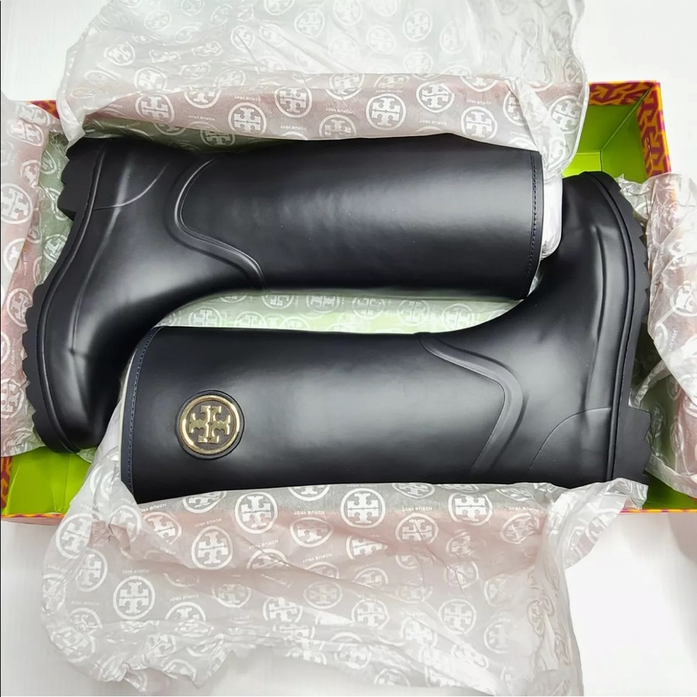 NWT Tory Burch Logo Rubber Rain Boots - Picture 2 of 14